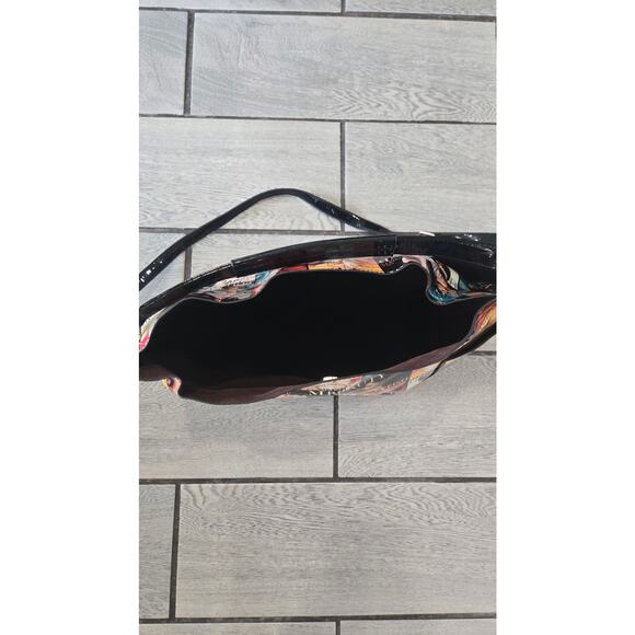 Magazine Print Shoulder Bag with Matching wallet– Adjustable Strap - Picture 5 of 6